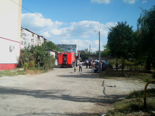 FOTO: Incendiu apartament Baia Mare, strada Garii (c) eMaramures.ro